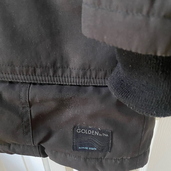 SOLD! Aritzia TNA Bancroft Parka, L (Fits M/L) - Picture 7 of 10